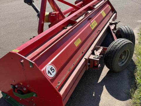 Szárzúzó KB3011B Szárzúzó KB3011B