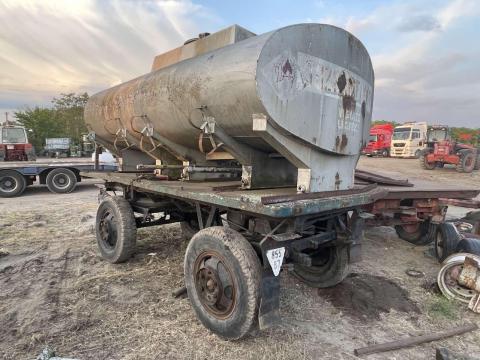 3,5 tonnás billenős pótkocsi 5m3 tartállyal