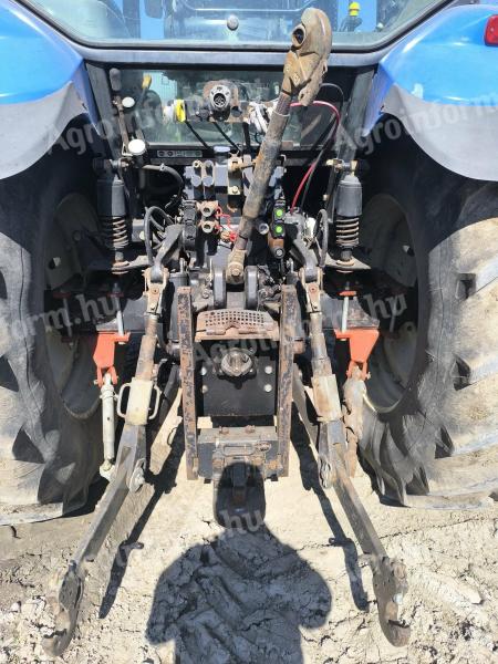 Eladó New Holland TM 140 traktor