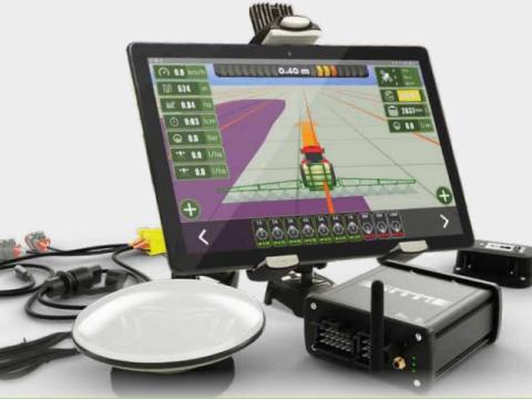 Eladó CM1 RTK + automata kormányzási rendszer komplett szett (2-3 cm pontosság) Eladó CM1 RTK + automata kormányzási rendszer komplett szett (2-3 cm pontosság)