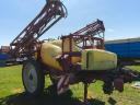 Hardi Commander 2800 szántóföldi vontatott permetező eladó