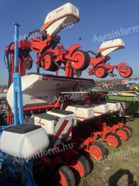 KUHN MAXIMA RT 8R, 8 SOROS TÁRCSÁS VETŐGÉP,  MŰTRÁGYAADAGOLÓVAL,  VETÉSELLENŐRZŐVEL