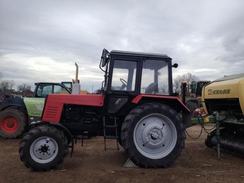 MTZ 820-as 2001-es évjáratú,  bontott állapotban,  alkatrészenként
