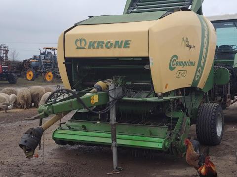 Krone Comprima F155 körbálázó,  2016-os évjárat