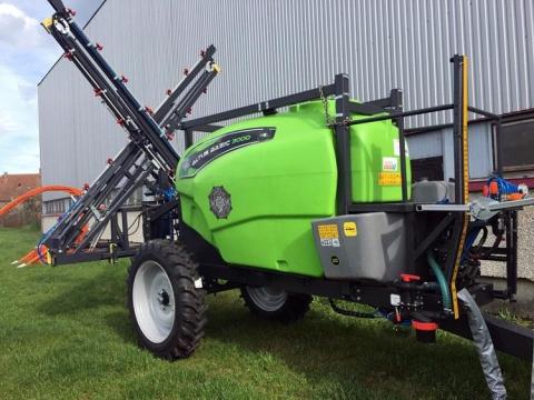 Új Agrolead Altus Basic 2000 permetező X kerettel eladó