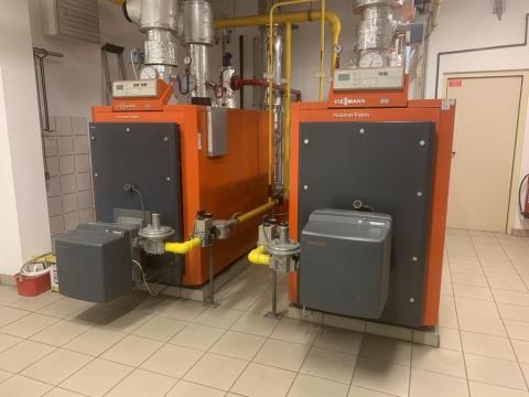 Viessmann Paromat-Triplex 460 kW gázkazán, 2 db, jó állapotban Viessmann Paromat-Triplex 460 kW gázkazán, 2 db, jó állapotban