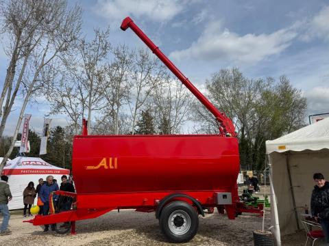 ETC 100.14 csigás pótkocsi közúti szállításra – pályázatra alkalmas ETC 100.14 csigás pótkocsi közúti szállításra – pályázatra alkalmas