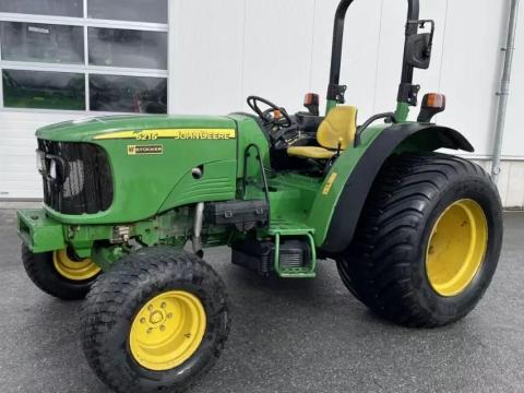 John Deere 5215