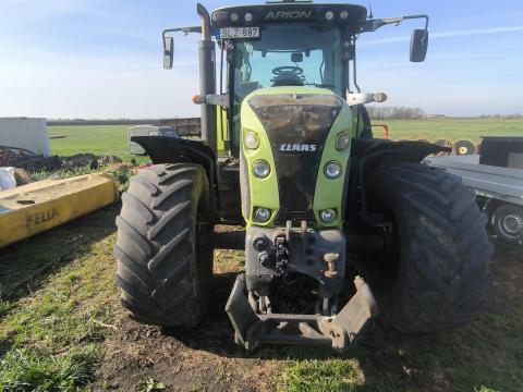 Claas Arion 620 CIS