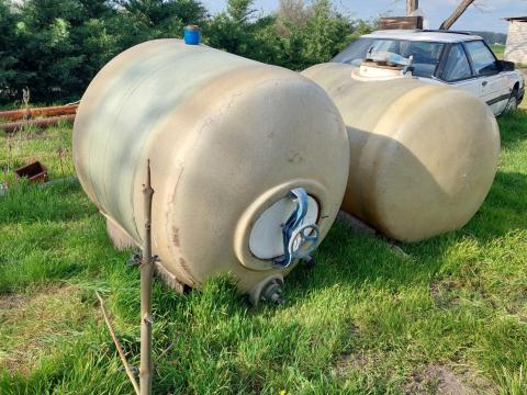 Eladó 1000 literes IBC tartály