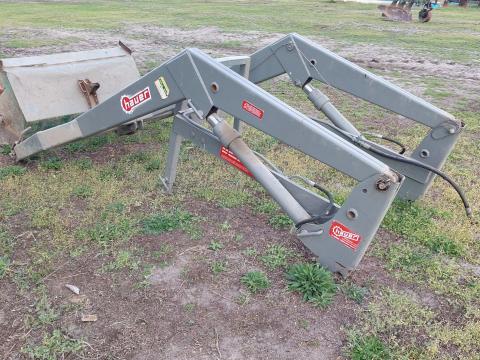 Eladó Hauer homlokrakodó traktor