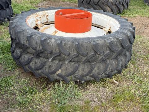 230/95R44, 9,5R44 művelőkerék, ápolókerék MTZ, stb....