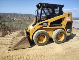 Caterpillar 216 rakodógép