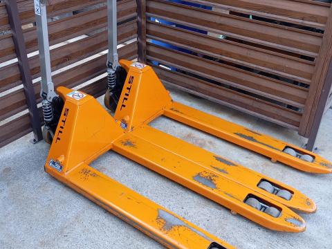 STILL raklapemelő béka, 2,5 tonna teherbírás, duplagörgős STILL raklapemelő béka, 2,5 tonna teherbírás, duplagörgős