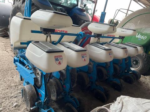 Monosem ujszerű Monosem ujszerű