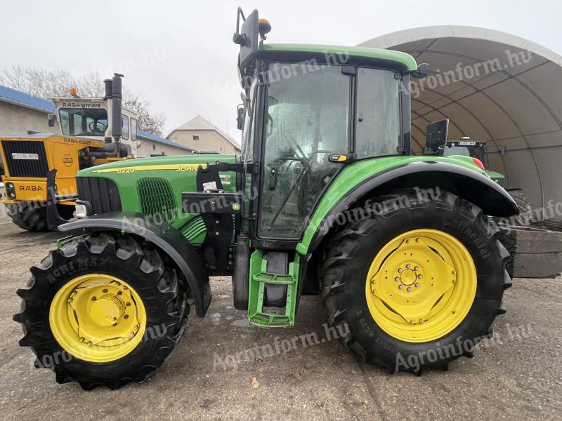 John Deere 6220 traktor eladó