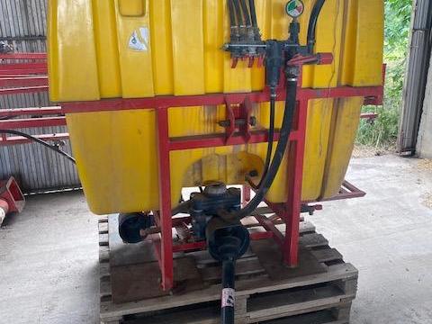 Függesztett permetező