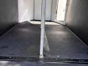 Humbaur lószálító
