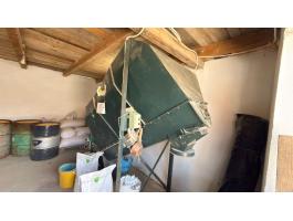 Takarmánykeverő, daráló