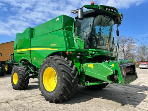John Deere S770i John Deere S770i