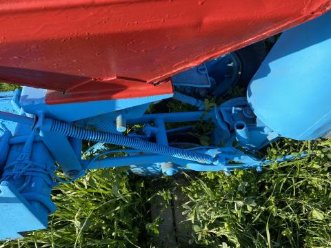 Kukorica tárcsás vetőgép hidraulikus nyomjelzőkkel