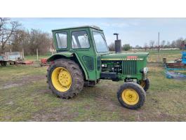 Eladó John Deere 2020 traktor, 60 lóerő, jó állapotban