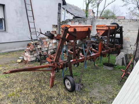 6 soros sorközművelő kultivátor műtrágya szóróval 6 soros sorközművelő kultivátor műtrágya szóróval
