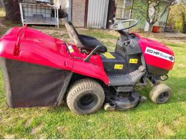 Fűnyíró traktor eladó – gyűjtős