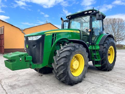John Deere 8335 R