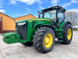 John Deere 8335 R