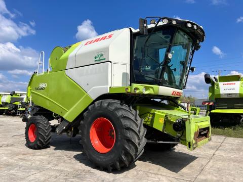 Claas Tucano 330