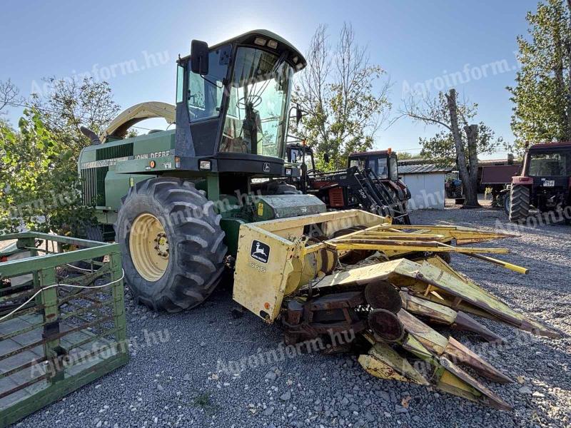 John deere 6710 silózó + adapterek