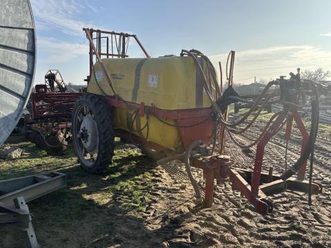 Gambetti 3000/18 vontatott permetező Gambetti 3000/18 vontatott permetező