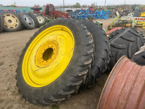 ÁPOLÓKERÉK, MŰVELŐKERÉK 1PÁR, 13.6-48,,, 340/85R48 ÁPOLÓKERÉK, MŰVELŐKERÉK 1PÁR, 13.6-48,,, 340/85R48