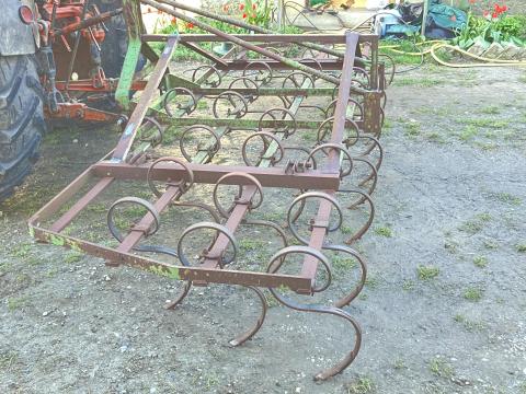 Rugós kapa, kombinátor, kultivátor Rugós kapa, kombinátor, kultivátor