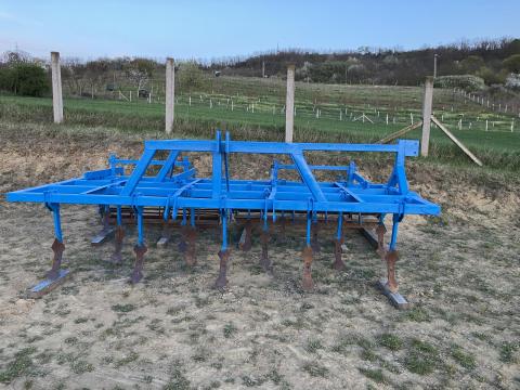 Grubber eladó 4 m hengerrel Grubber eladó 4 m hengerrel