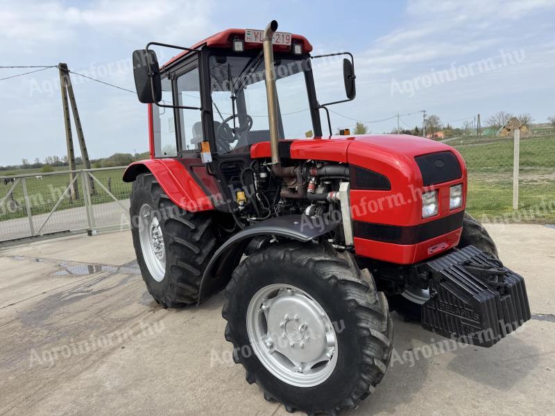 MTZ 920.3 klímával, segédemelővel, lamellás TLT, újszerű gumikkal