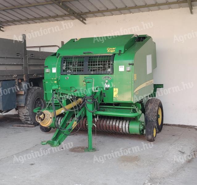 John Deere 623 MultiCrop bálázó 2014-es évjárat