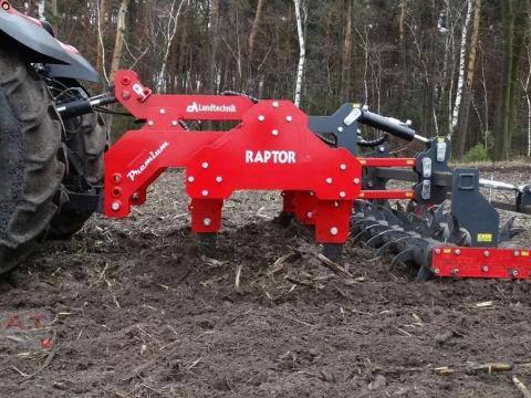 DA Landtechnik Raptor 5 típusú középmélylazító DA Landtechnik Raptor 5 típusú középmélylazító