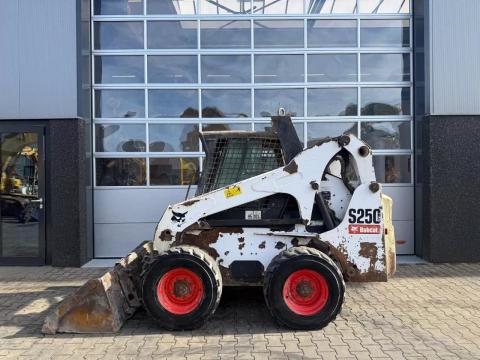 Bobcat S250 / 2006 / 3 877 üzemóra / Lízing 20%-tól