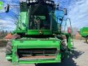 John Deere T 660