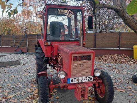 T 25 vlagyimirec 25Le-s traktor eladó