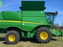 John Deere S 690