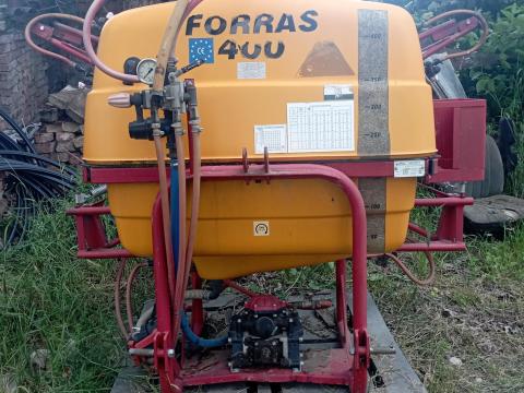 Eladó Forrás típusú függesztett permetező Eladó Forrás típusú függesztett permetező