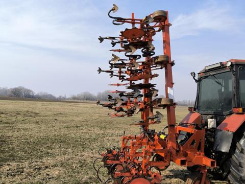 Gaspardo HS8 sorközművelő