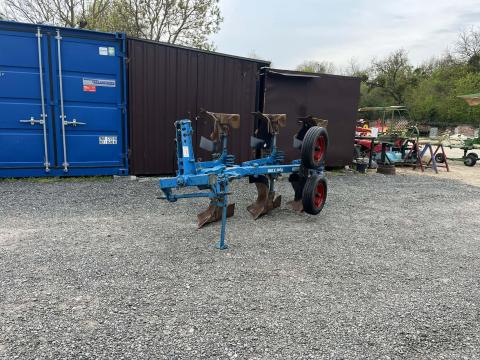 Lemken Opal 90X 3 fejes váltvaforgató eke rugós biztonsági berendezéssel Lemken Opal 90X 3 fejes váltvaforgató eke rugós biztonsági berendezéssel