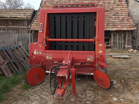 Hesston bálázó eladó Hesston bálázó eladó