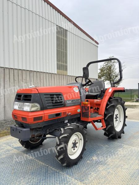 Kubota GL 220 Japán Kistraktor Traktor