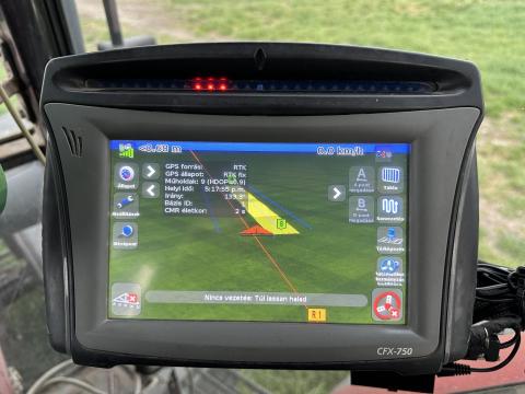 Komplett Trimble CFX-750 EZ-Pilot + SAM-200 RTK automata kormányzási rendszer Komplett Trimble CFX-750 EZ-Pilot + SAM-200 RTK automata kormányzási rendszer