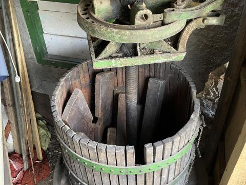 Hagyományos szőlőprés